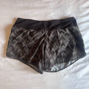 Women's Rabbit Hopper 4" Short Sz Medium